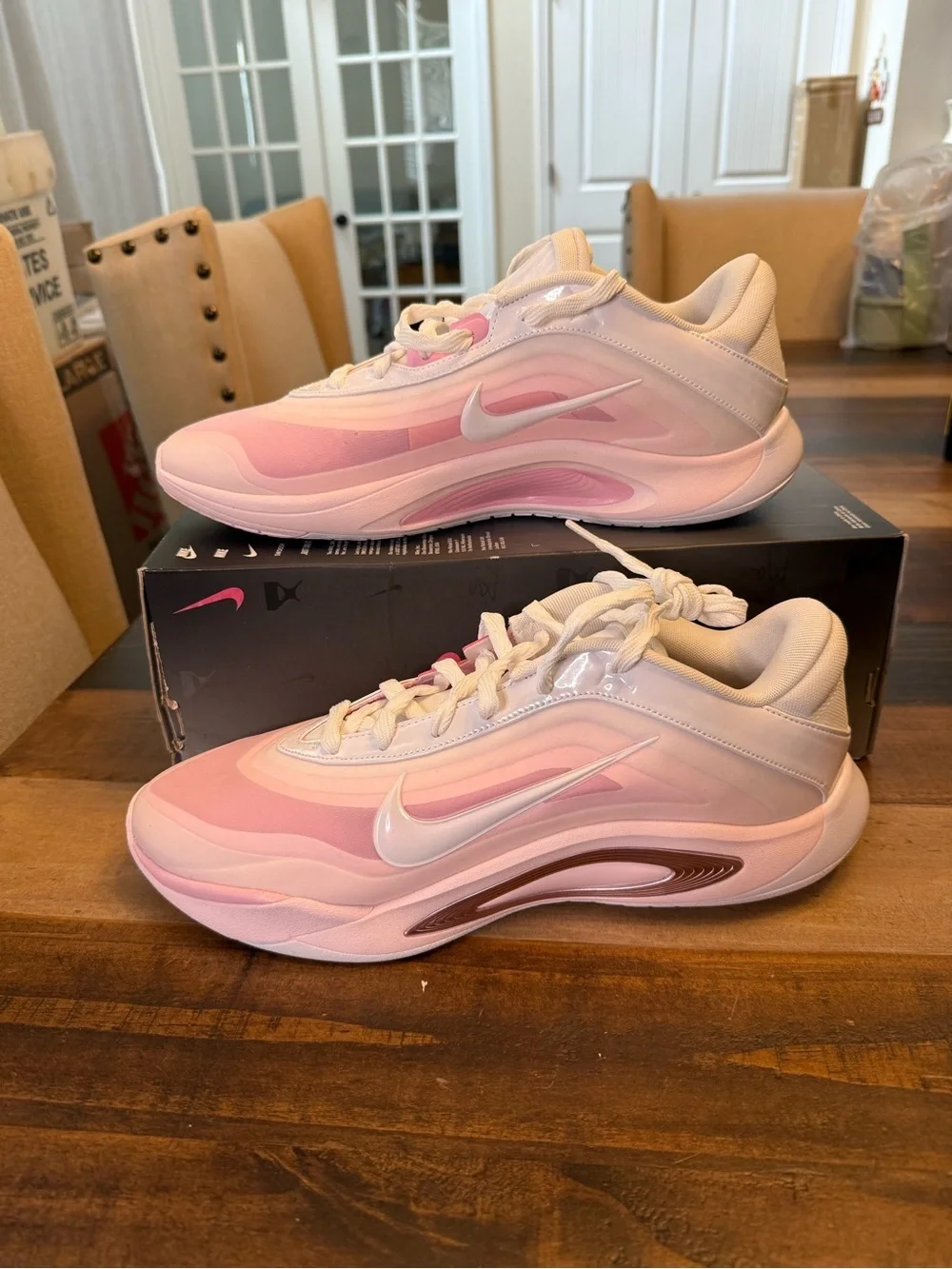 Nike Pink Layered Wave Sneakers, Women’s12.5, Men’s 11